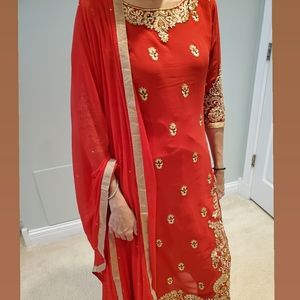 Salwaar kameez. Worn once. Size xl